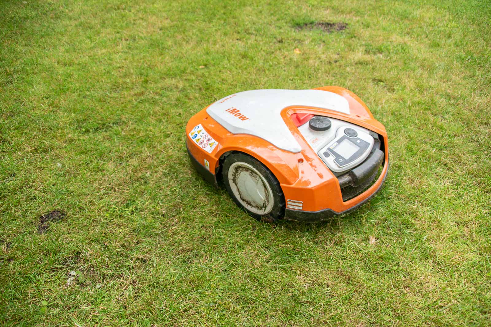 All the Details about our iMow Robot Lawn Mower At Charlotte s