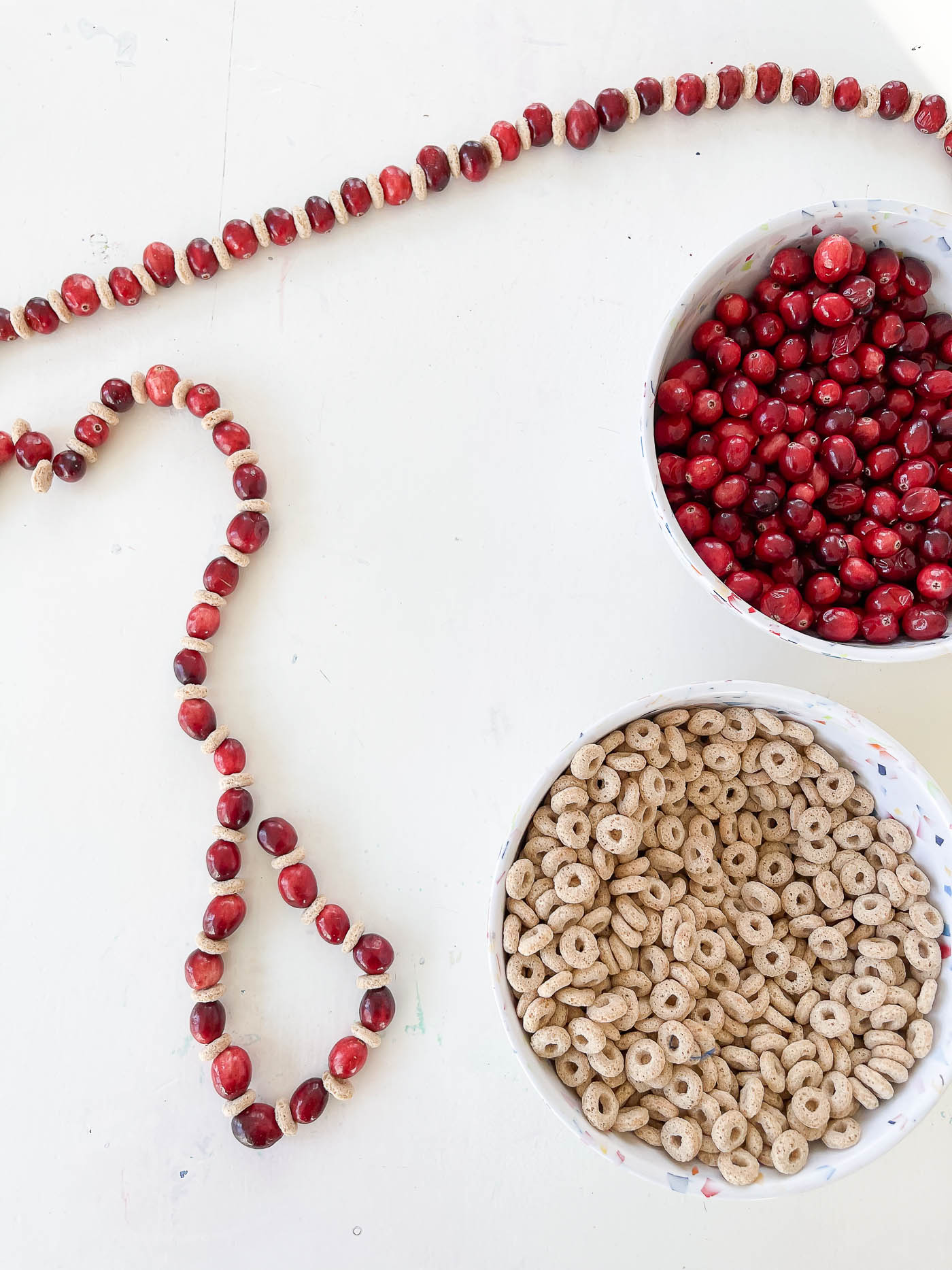 cranberry and cheerio garland