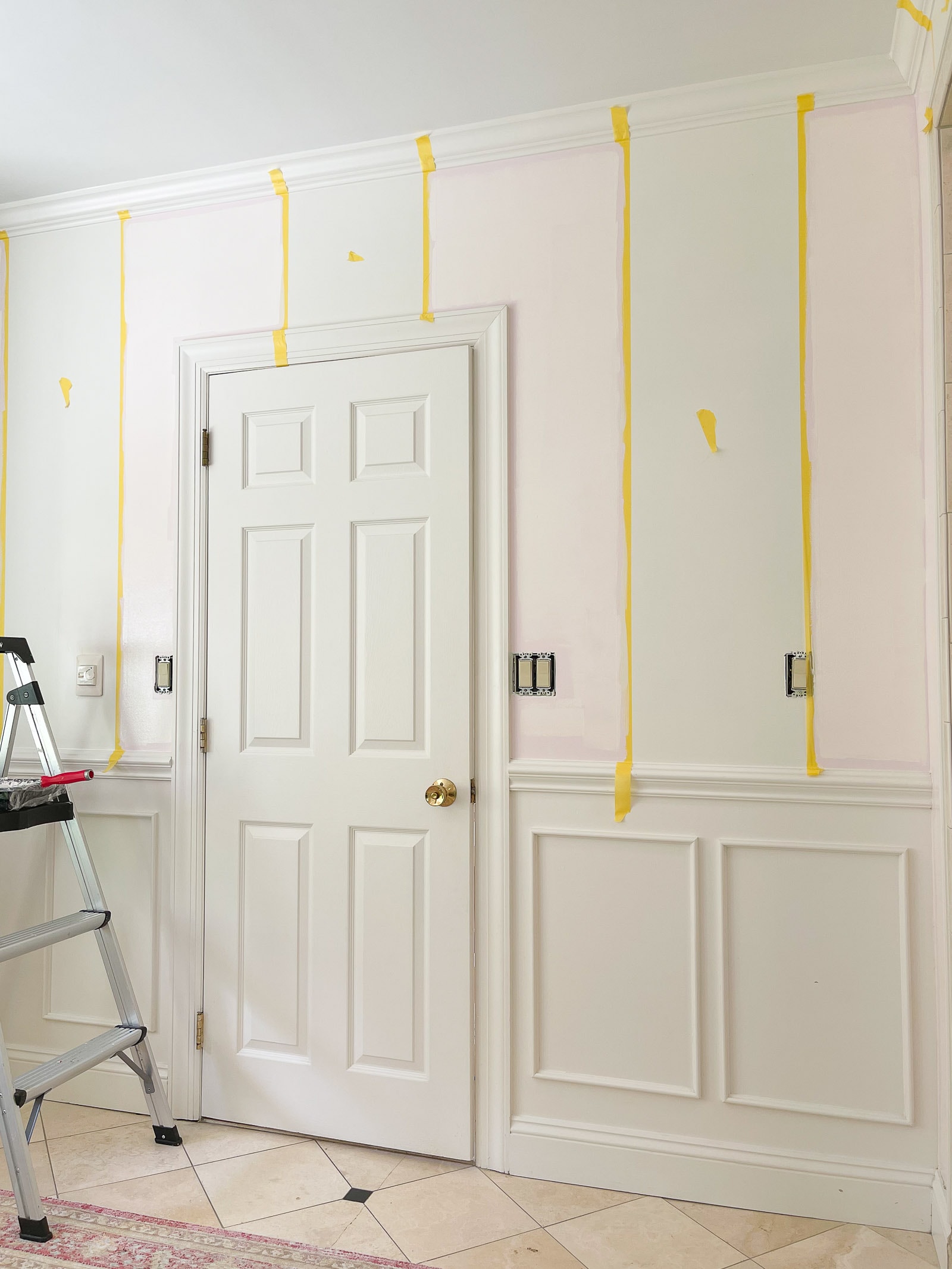 painted stripes in the bathroom