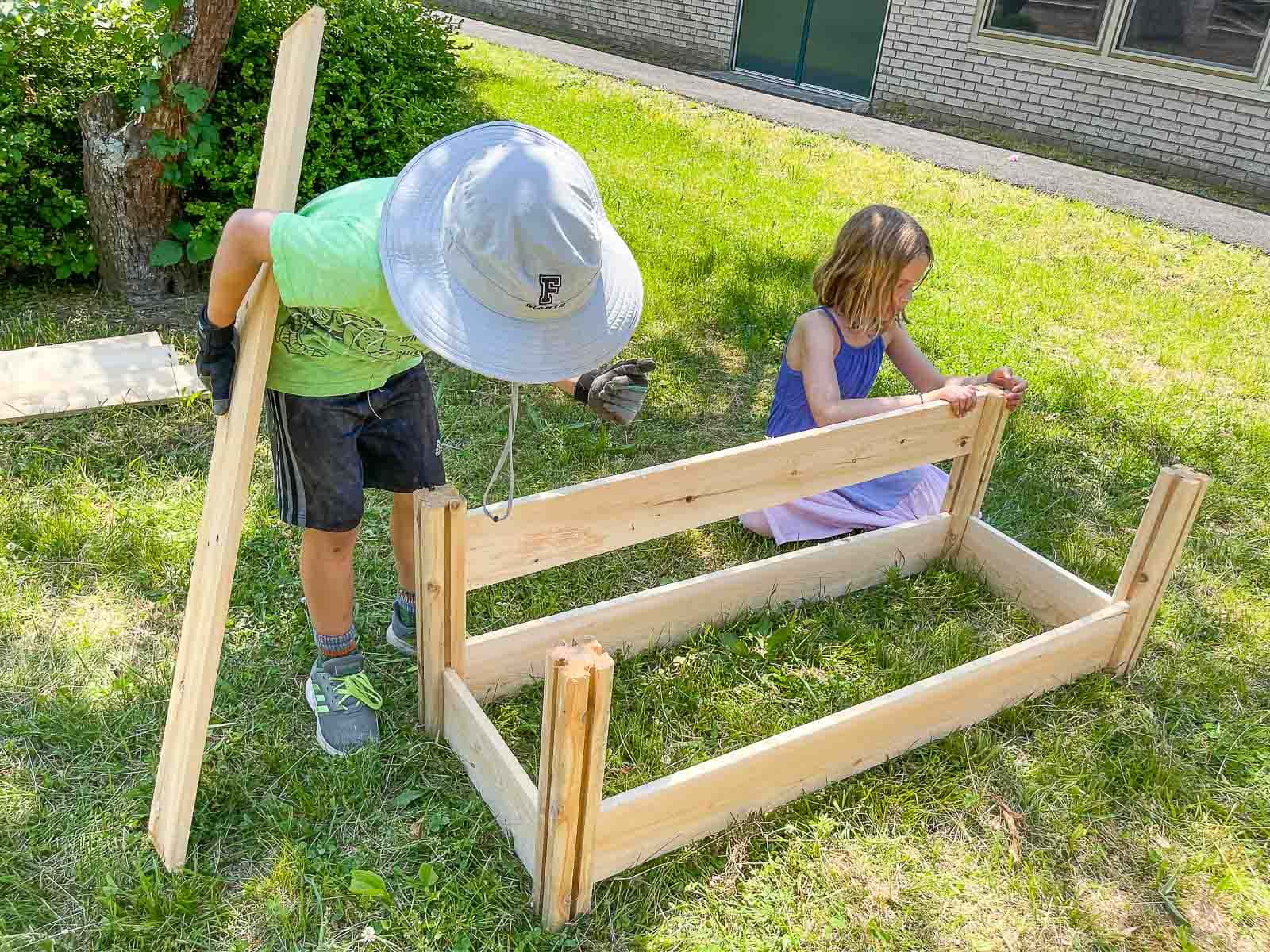 assembling the raised bed