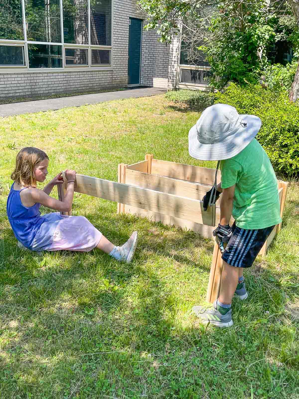 assembling the raised bed