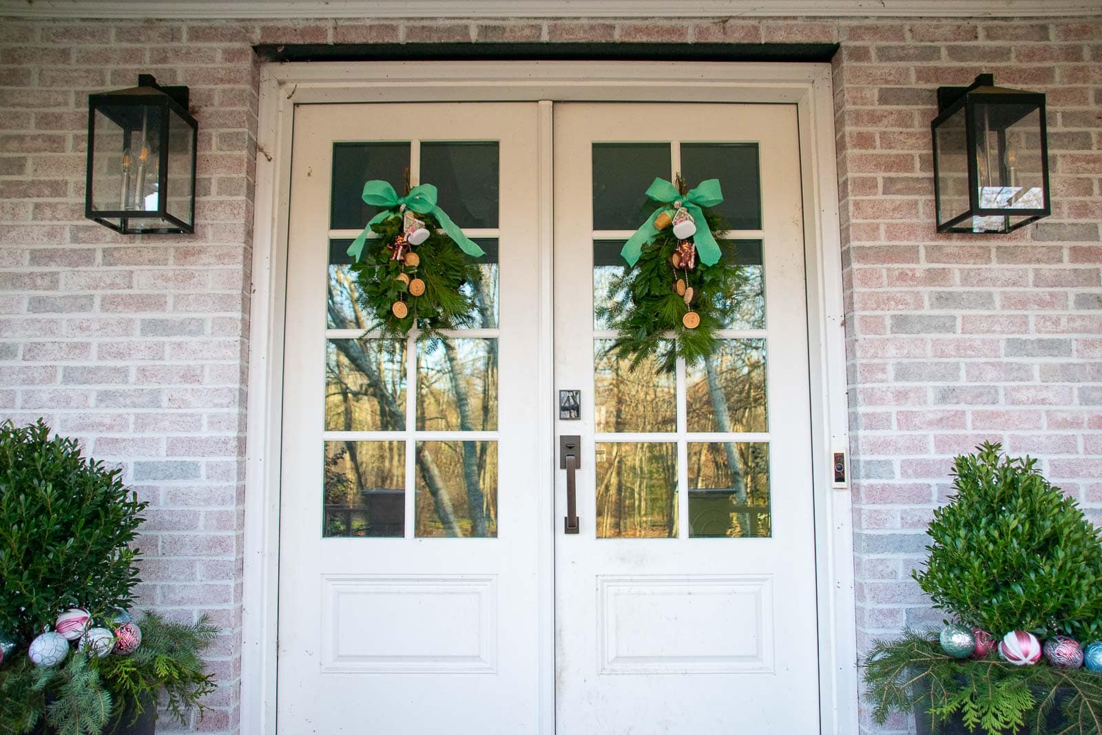 Make Your Own Holiday Door Swag
