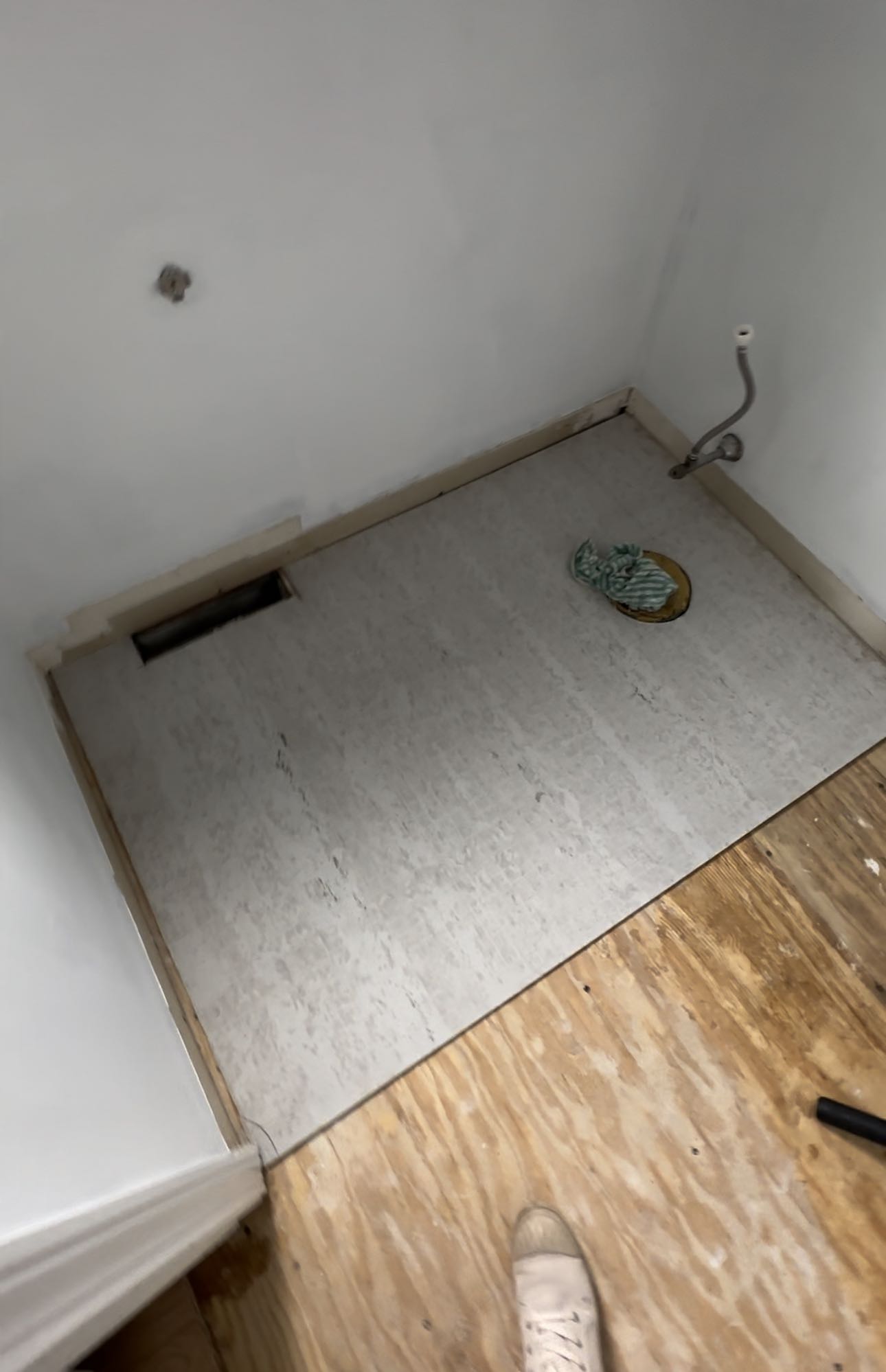 backer board for powder room floor