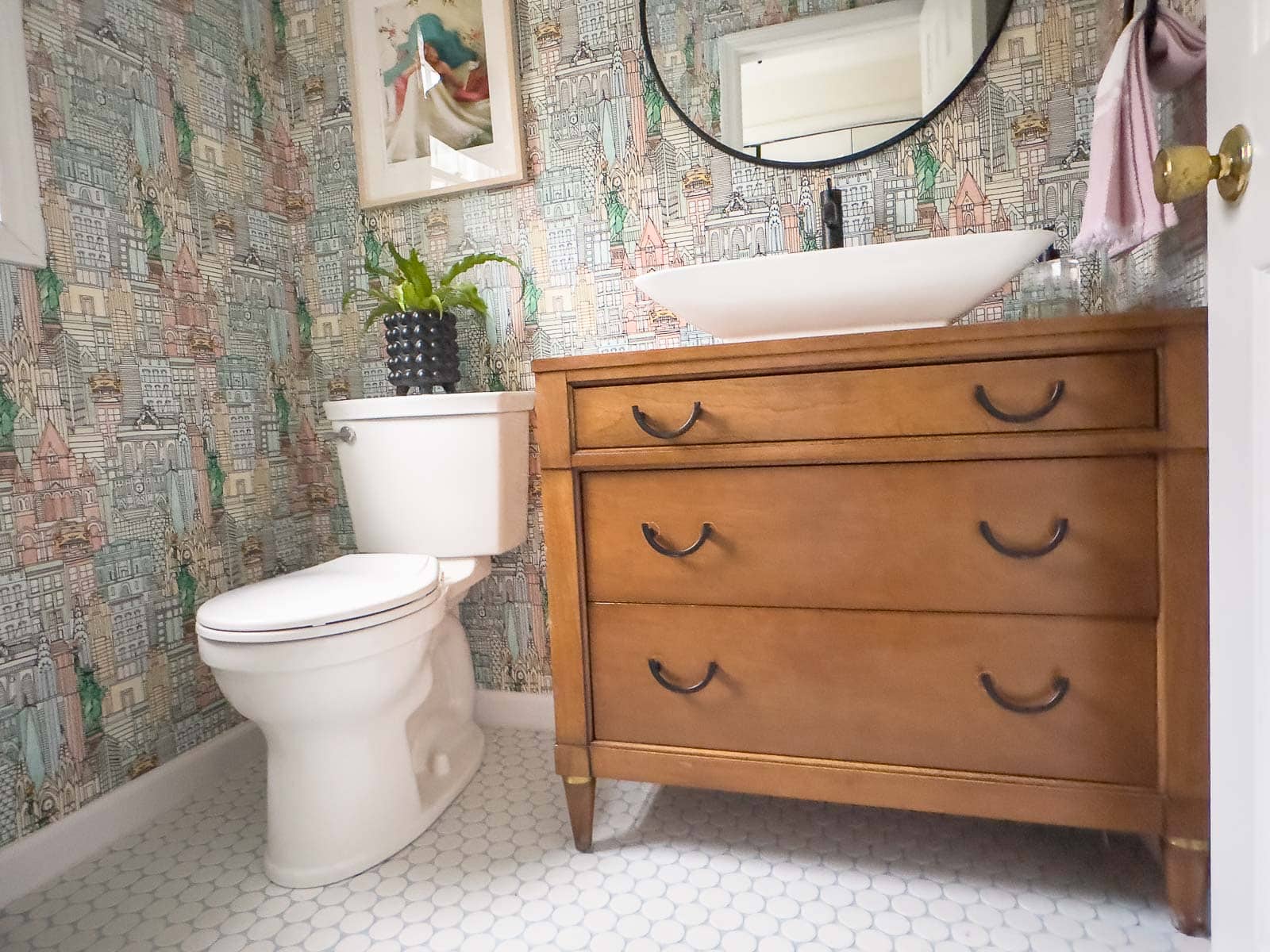 room*6: The Powder Room is FINISHED!