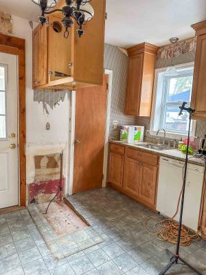 removing kitchen island
