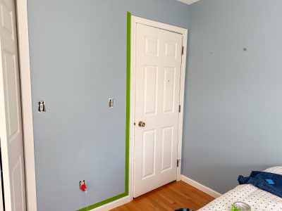 painted blue wall in girls bedroom